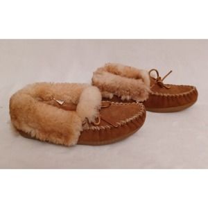 L.L. Bean Women's Tan Slippers
